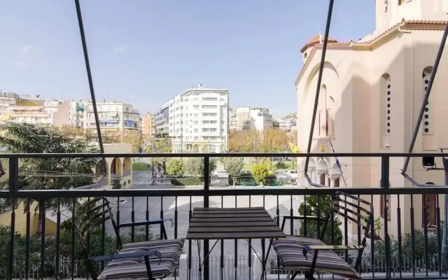 Sunny Paradise in the Heart of Athens