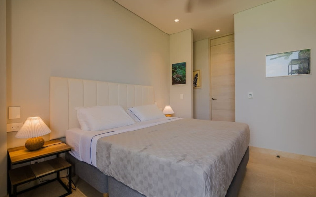2br 5 Guests Private Balcony and Shared Pool