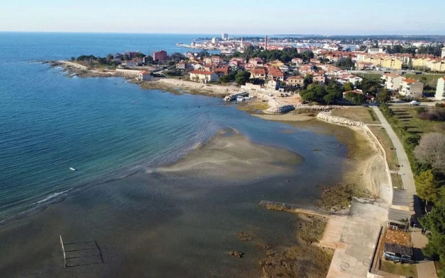 Garden Apartment in Umag