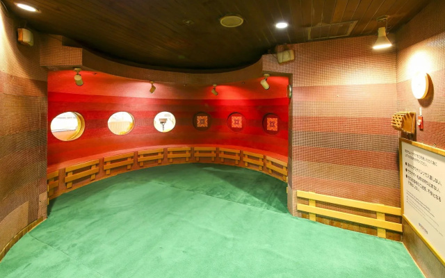 New Japan Capsule Hotel Cabana