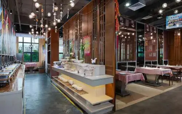 Vienna Hotel Guangdong Maoming Railway Station