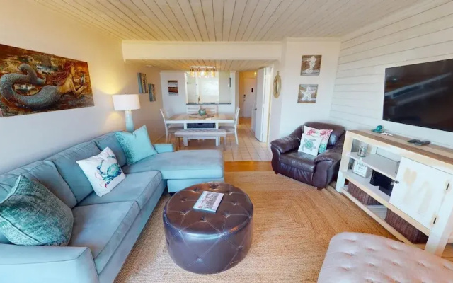 Tybee Lights 112C by Tybee Vacation Rentals