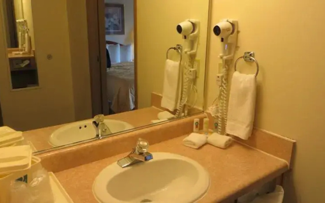 Quality Suites