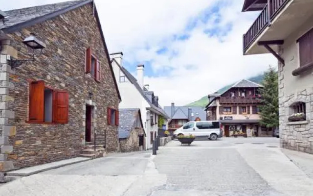 Apartamentos Salardu III