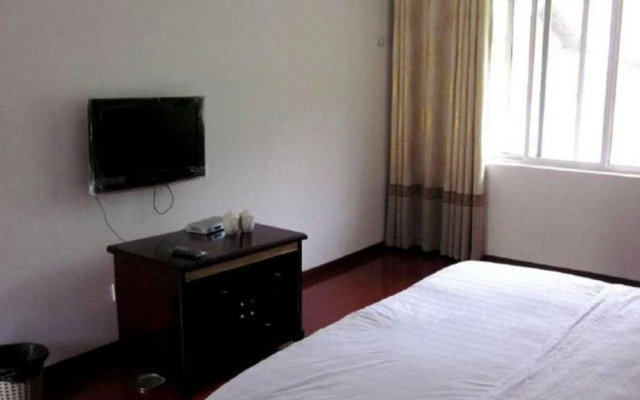 Emeishan Longshan Inn