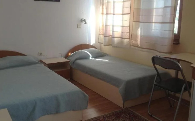 Omiros Family Hotel