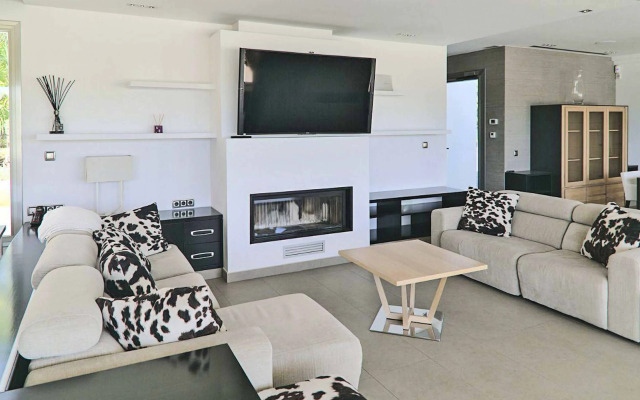 Casa Fourteen