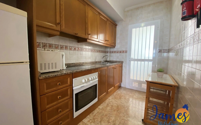 La Cinuelica 1st Flr apartment  &  com. pool L180