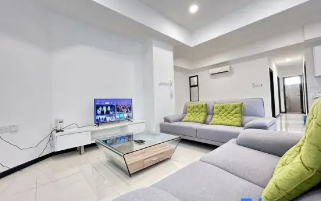 Jeff & Ricky Homestay 57@ 8pax Trinity Residence