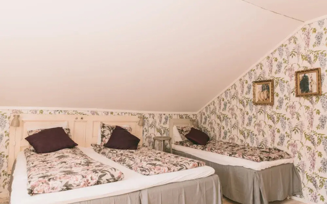 Farmlodge