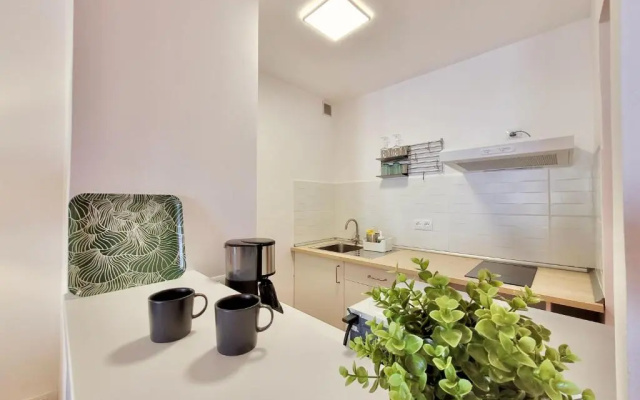 Ocean Surf Studio by TOR