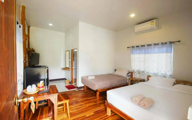 Rueanmai Resort