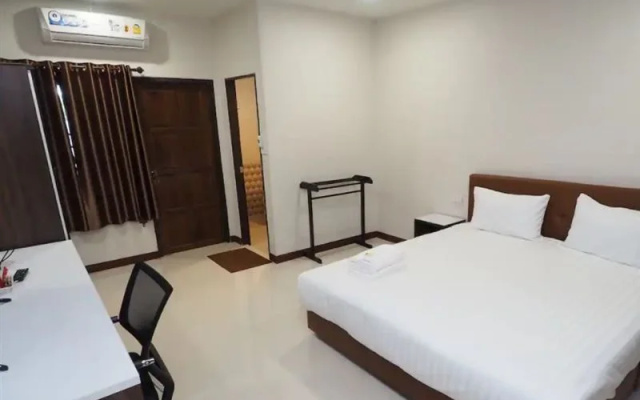 Waritthon Residence