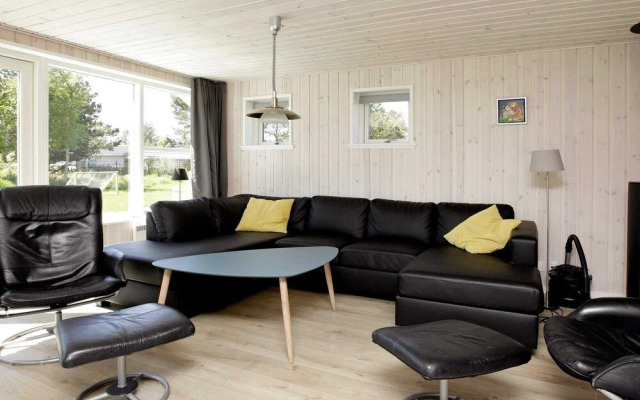 Suave Holiday Home in Vejers Strand near Sea