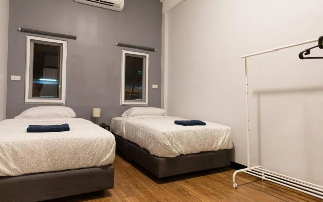 U3 Large 2 Bedroom Full Kitchen Near BTS Udomsuk