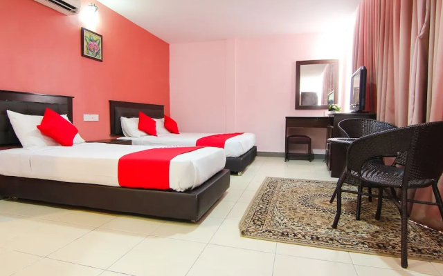 Hotel Putra Iskandar by OYO Rooms