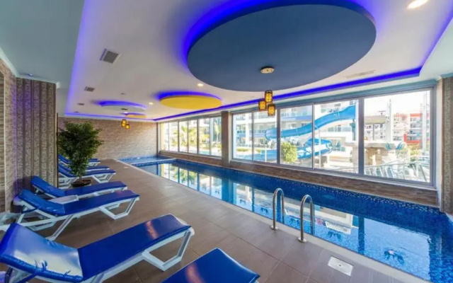 SA Apartments! 300m to the Beach