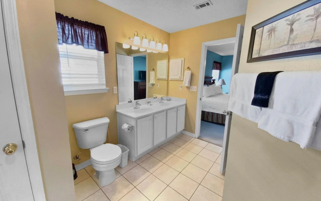 Maravilla Beach House by Destin Getaways