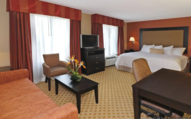 Hampton Inn & Suites Herndon-Reston