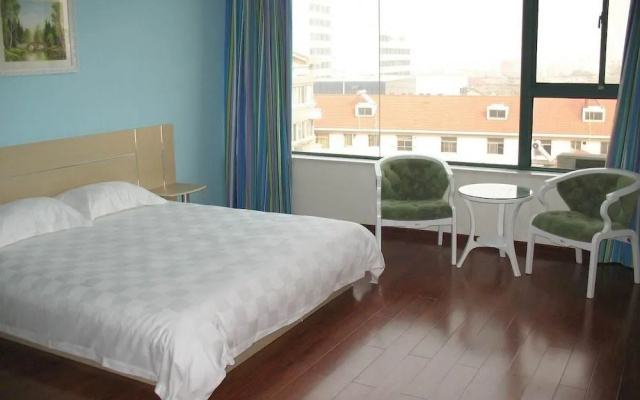 Super 8 Hotel Yizheng ShiDaiGuangChang