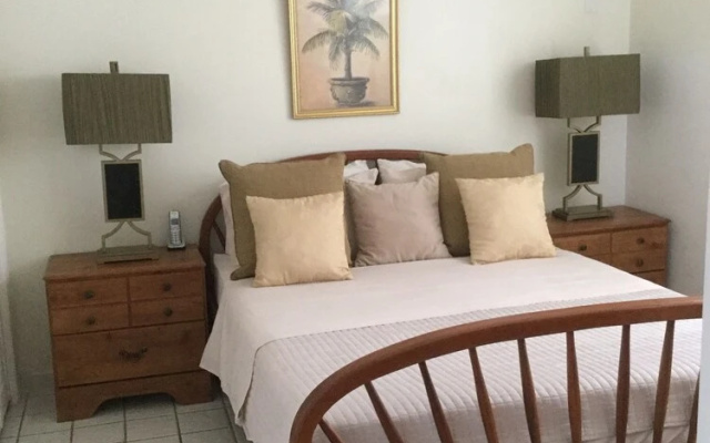 Charming 1-bed Apartment Near Port Lucaya