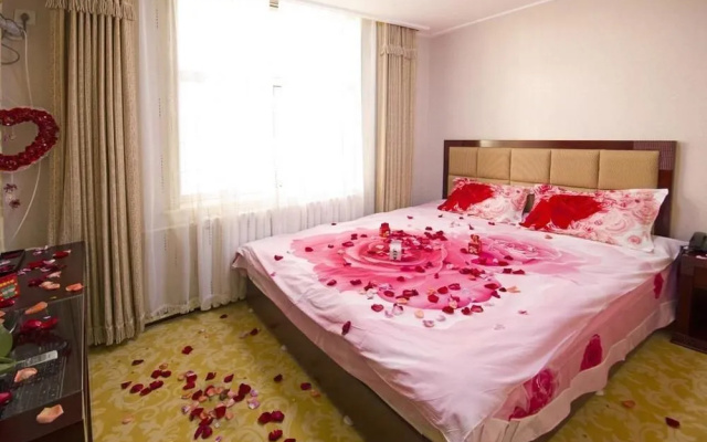 Dongfangzhidao Business Hotel