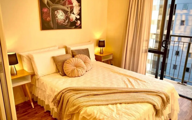 Cozy City Apt Central Location, Parks & More