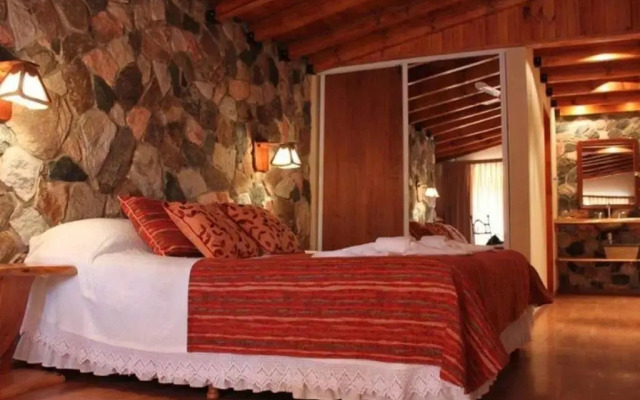 Posada Del Halcon-Cabanas Y Suites