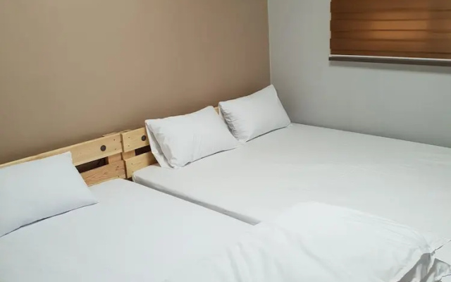 YOUNG STAY - Hostel