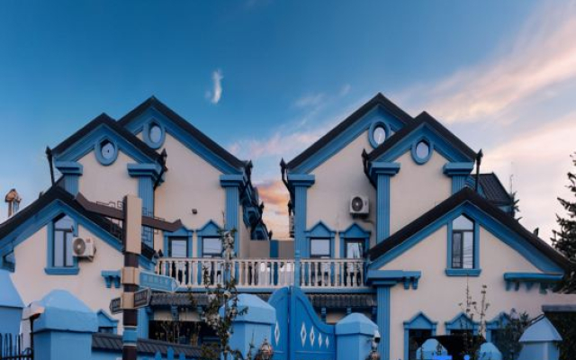 Double Cherry Homestay