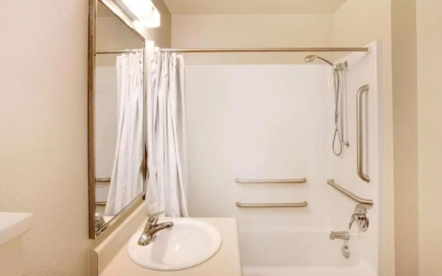 Woodspring Suites Algona/Auburn - Seattle South