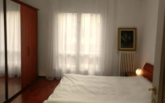Redlotus Accommodation-Old City Inter2