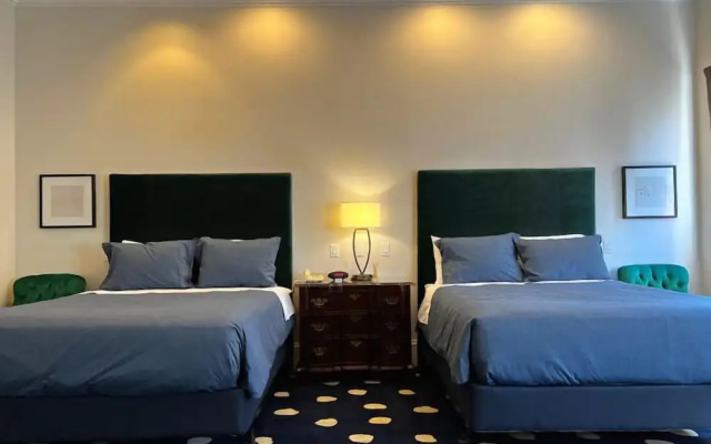 The Sterling Hotel