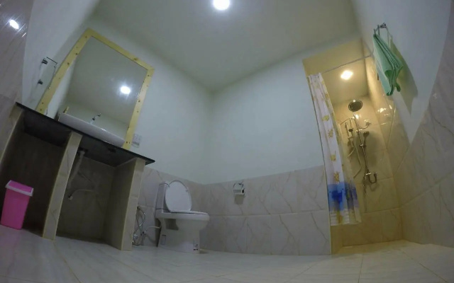 Crystal Dhiffushi