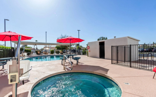 Super 8 by Wyndham - Mesa/Gilbert