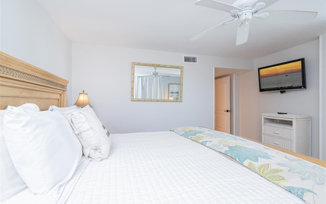 Shoreline Towers 3095 2 Bedroom Condo