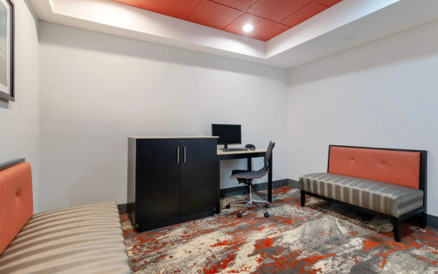 Comfort Inn & Suites Carrollton