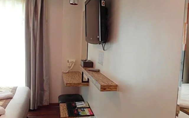 Deluxe Double room (full double bed) · Hotel Bahagia — photo 8