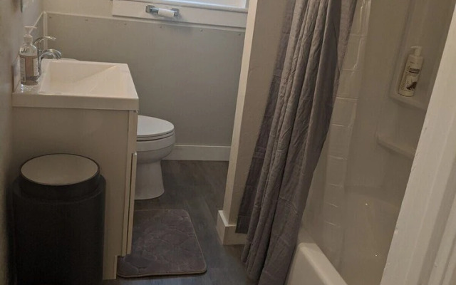 Cozy, Homey 1br Near Buffalo Medical Center