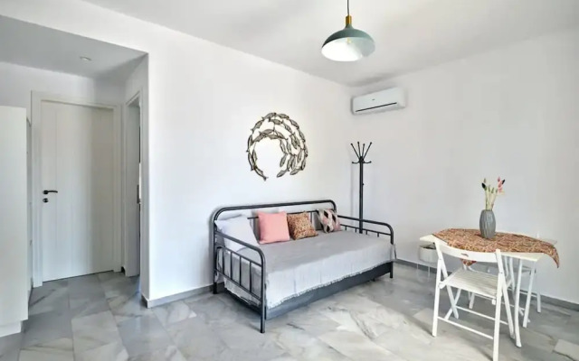 Villa Maria - Naoussa Fishes Blue Grey Suite