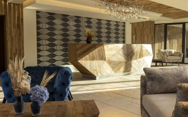 Les Regalia Hotel & SPA