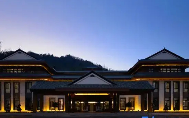 QinYuan Hotel