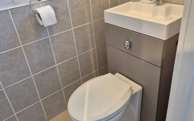 Swansea Serenity Retreat-3 bed House-large Garden