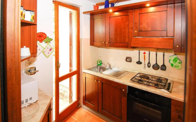 Monte Malbe Charming Villa with Garden and Parking