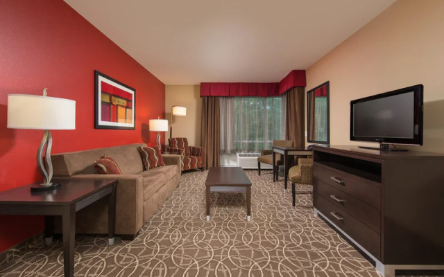Holiday Inn-Hamilton Place