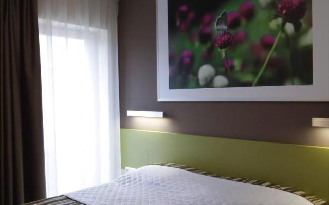 AIR Hotel