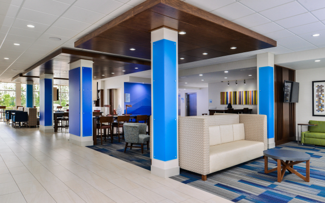 Holiday Inn Express & Suites Siloam Springs by IHG