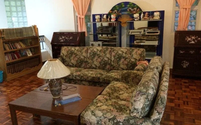 Hanson Holiday Bungalow