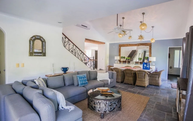 Casa Blanca 4 Bedroom Home