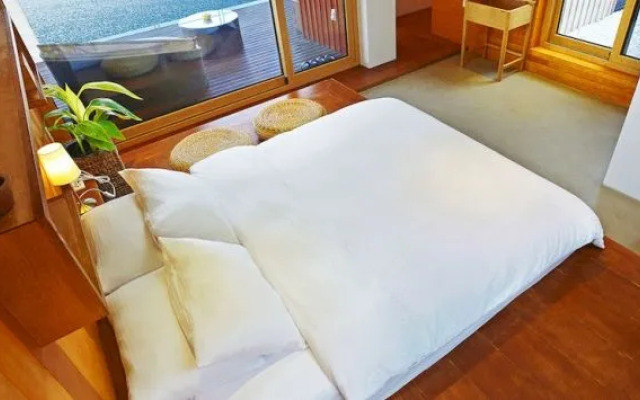 Goseong Casa del Aya Pension